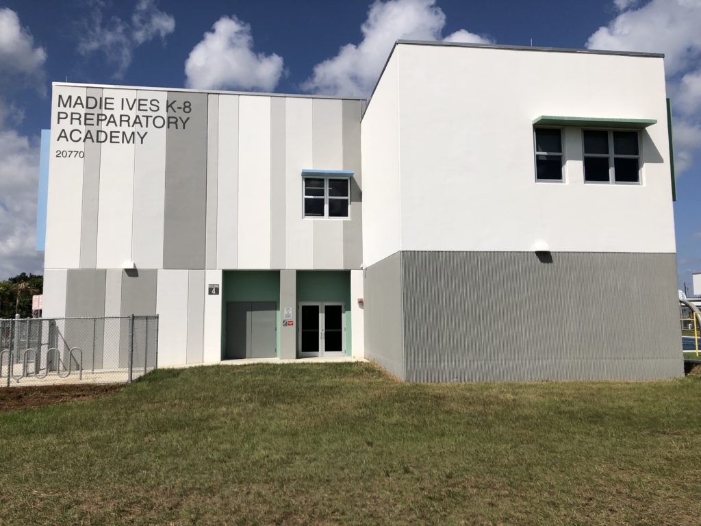 A Photo Of Our New School Building - Brutalist Architecture - HD Wallpaper 