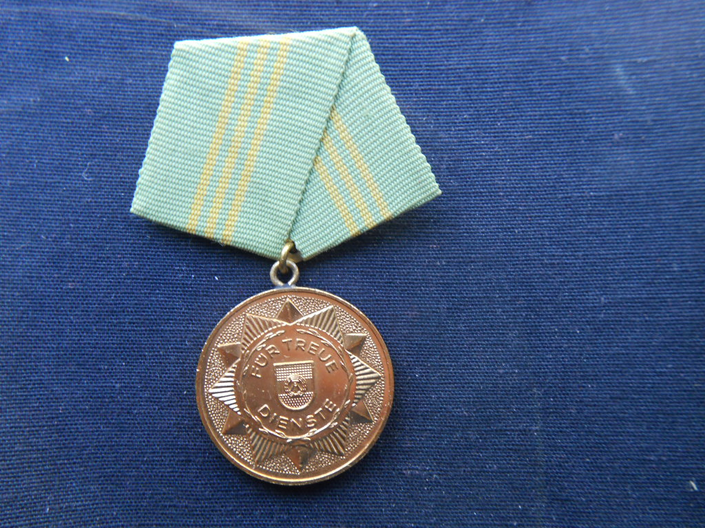 Bronze Medal - HD Wallpaper 