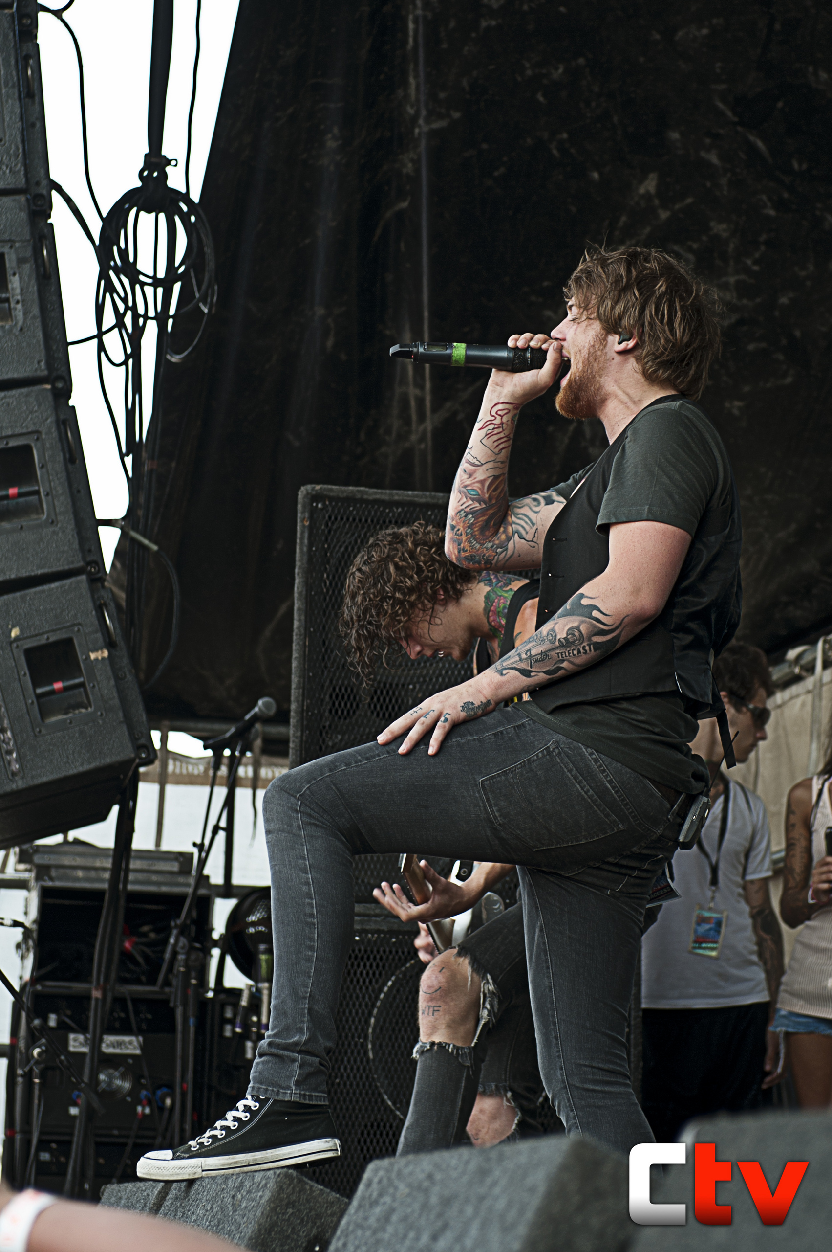 Asking Alexandria And Danny Worsnop Image - Live Asking Alexandria 2009 - HD Wallpaper 