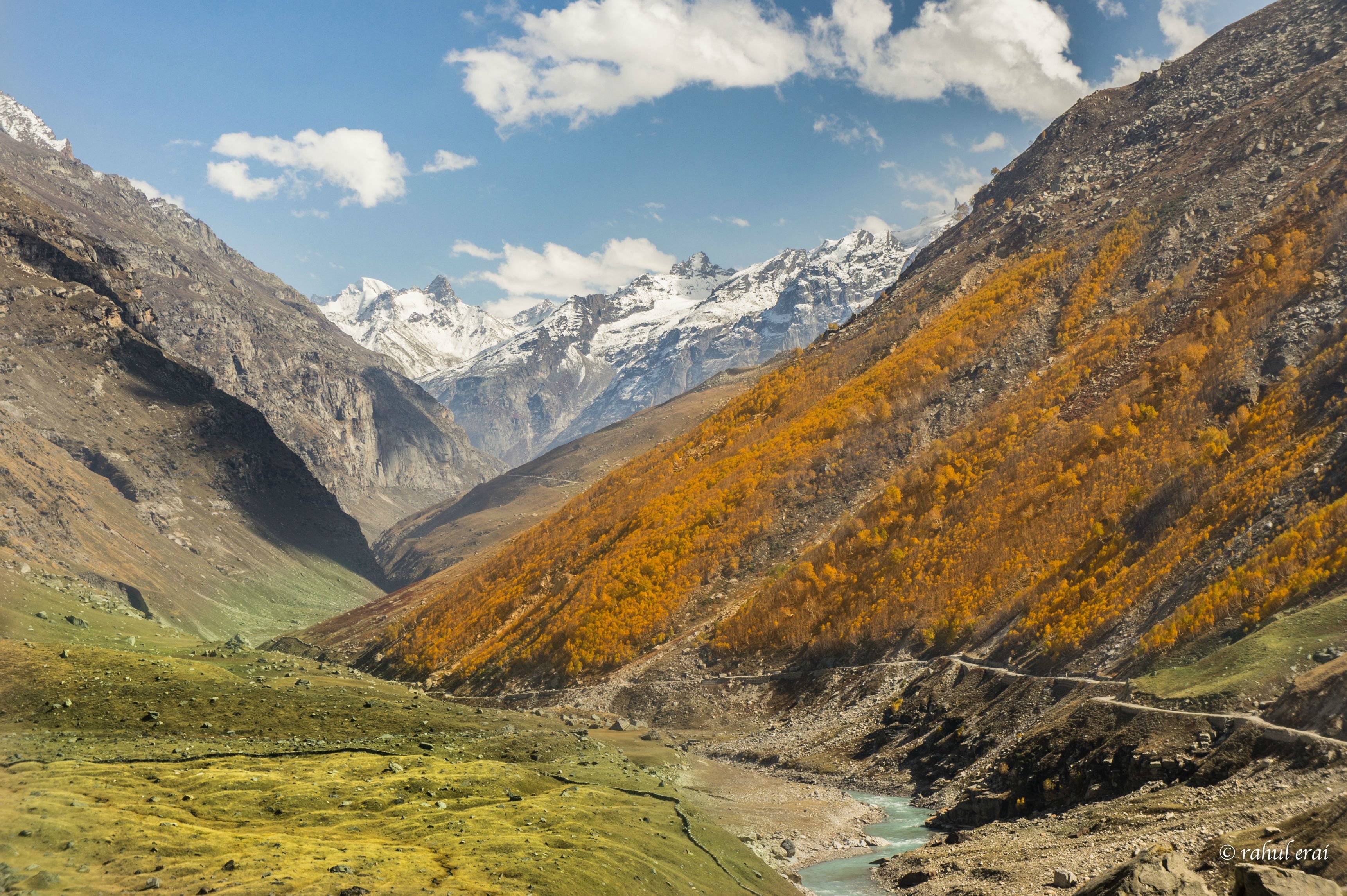 Spiti Valley Middle Himalayas Wallpaper - Middle Himalayas - HD Wallpaper 