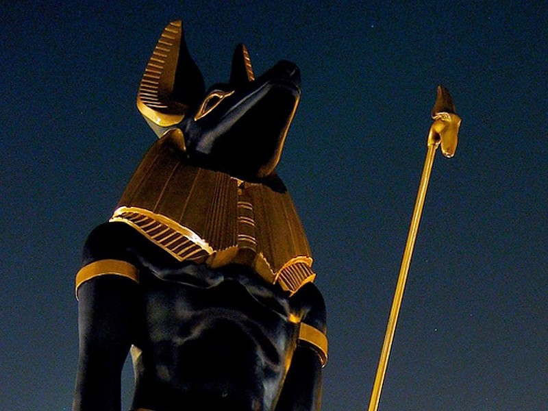 Anubis The Jackel Wallpaper - Anubis Statue - HD Wallpaper 