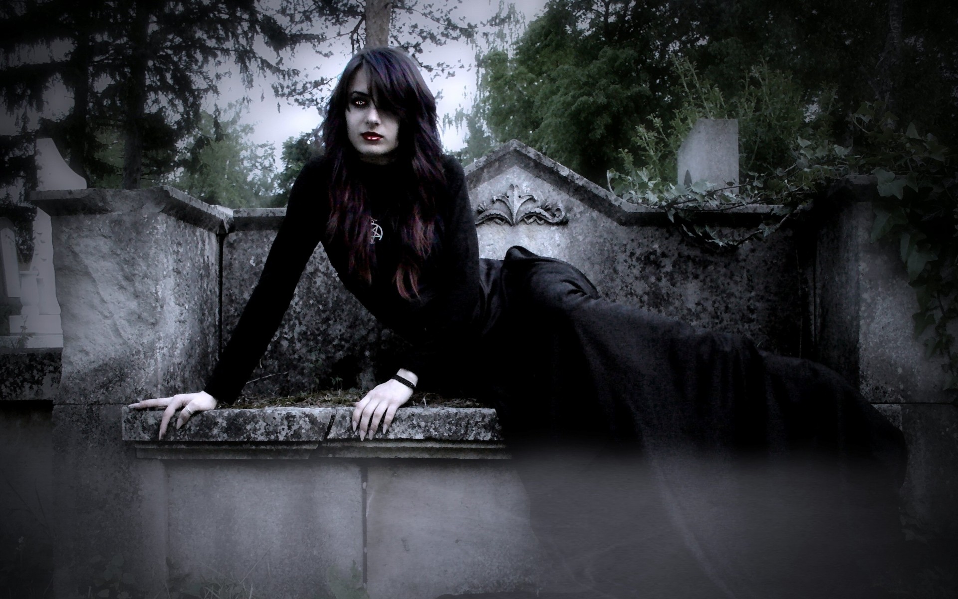Gothic Vampire - HD Wallpaper 