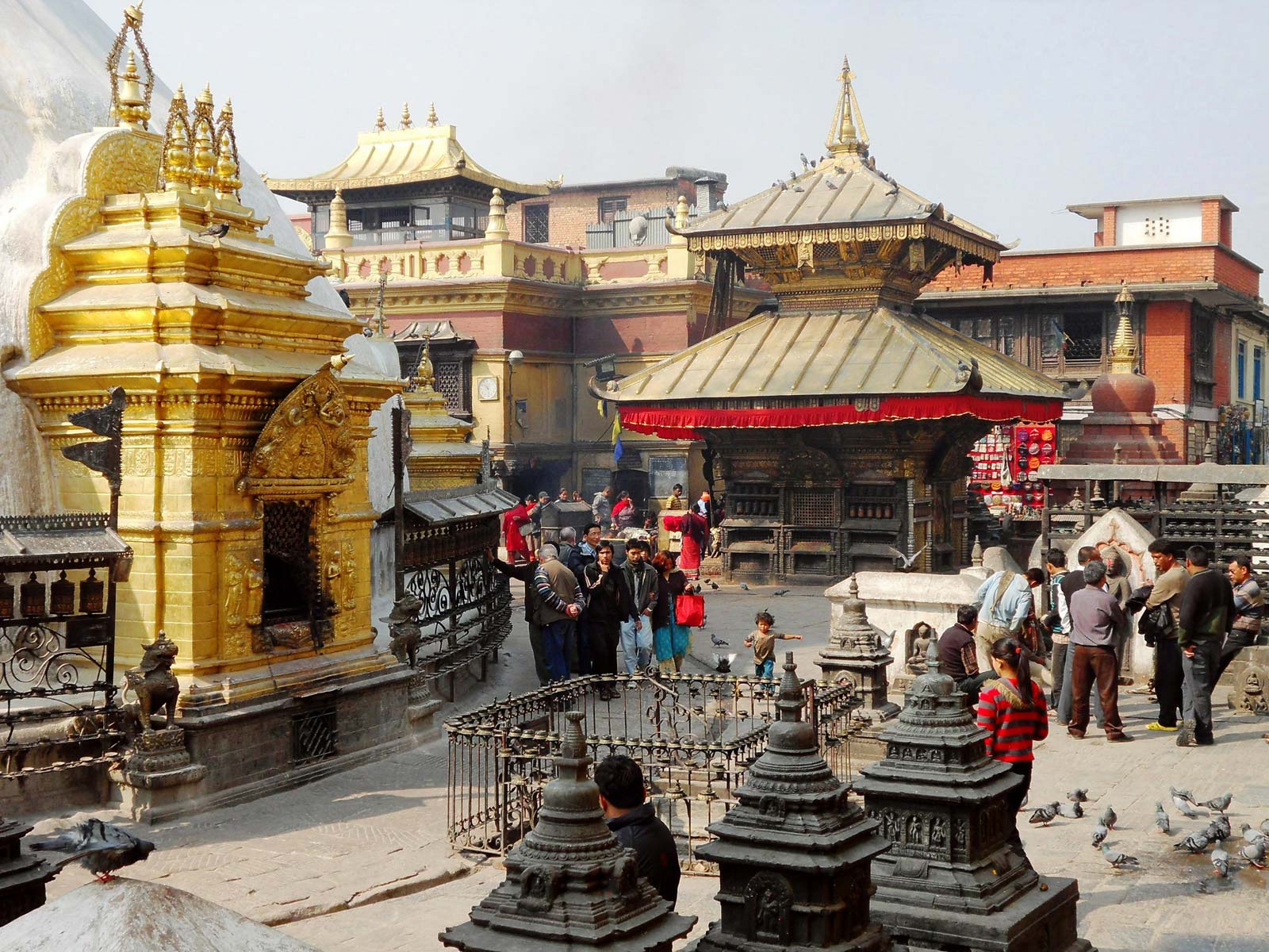 Swayambhunath Stupa, Kathmandu Valley, Nepal - Nepal Capital Building - HD Wallpaper 