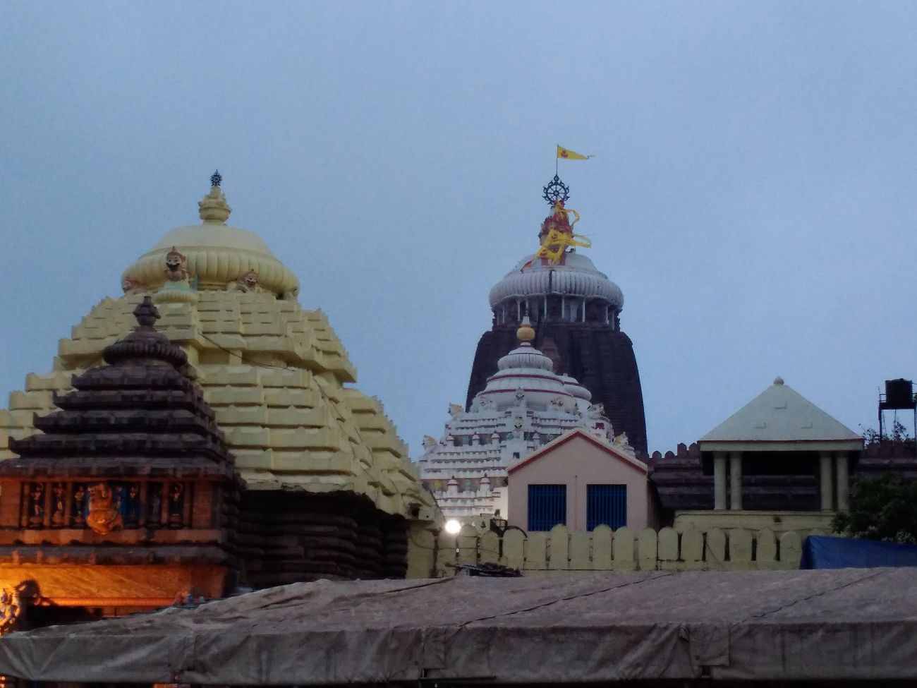 Lord Jagannath Temple, Puri - Jagannath Temple, Puri - HD Wallpaper 