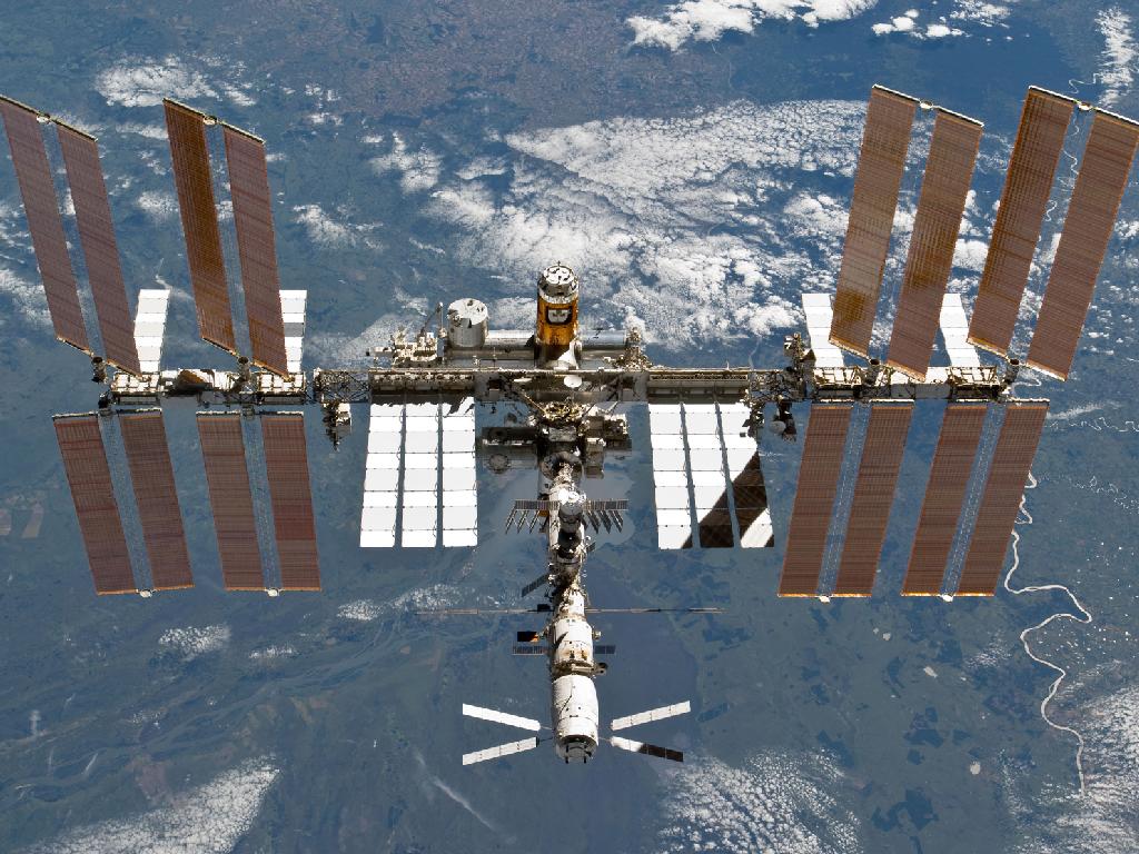 International Space Station Now Visible In Evening - International Space Station Perth - HD Wallpaper 