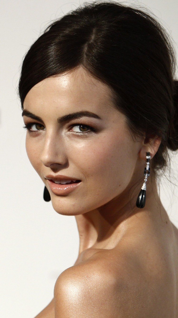 Camilla Belle - HD Wallpaper 
