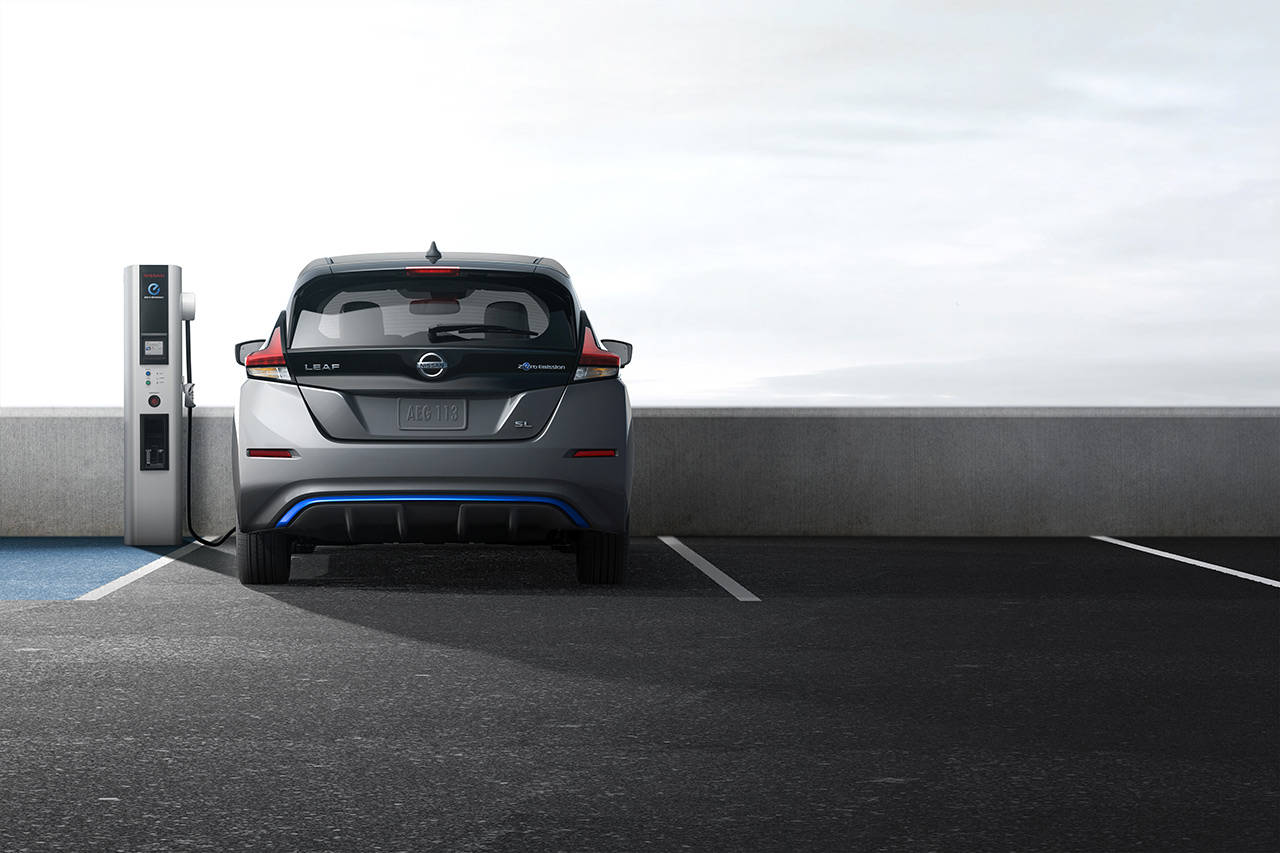 Charging Wallpaper - Nissan Leaf 2019 Charge - HD Wallpaper 