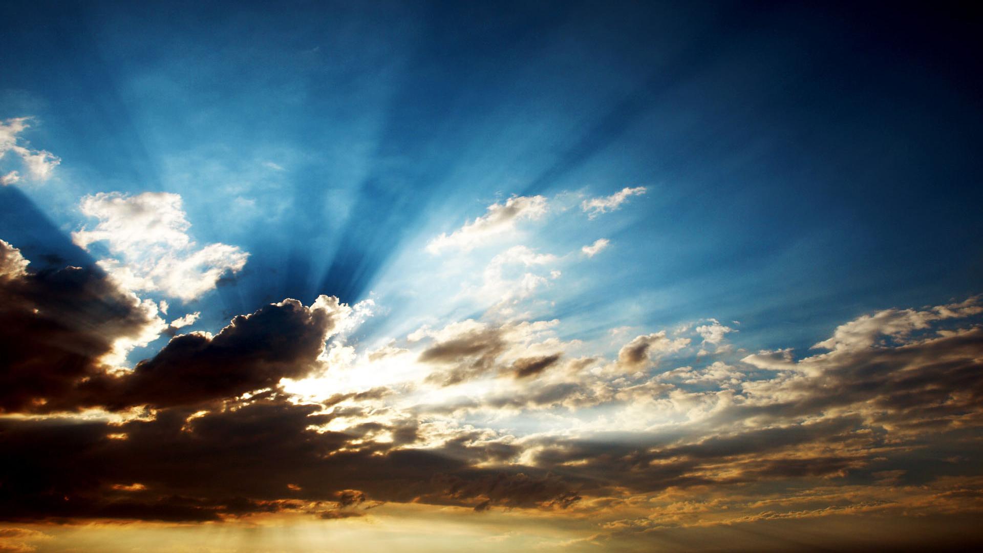 Sunshine Through The Clouds - HD Wallpaper 