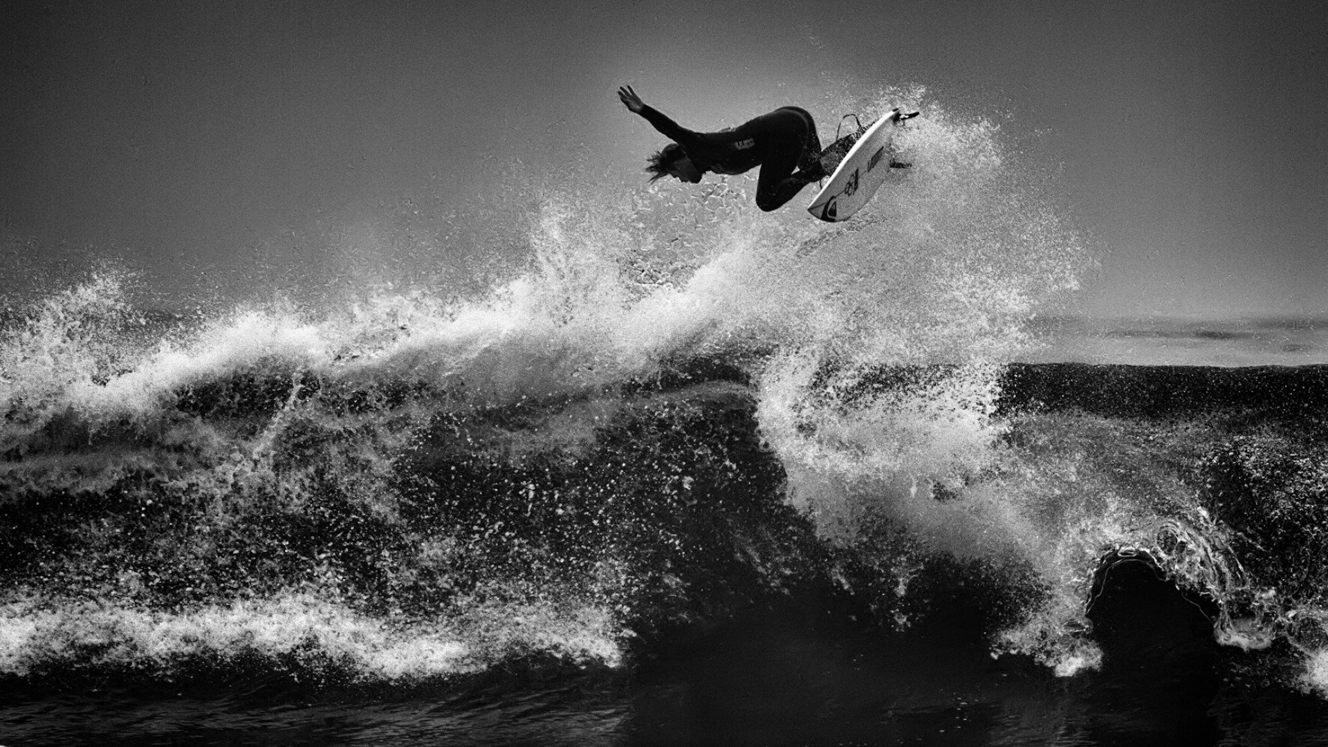 Surfing White And Black - HD Wallpaper 