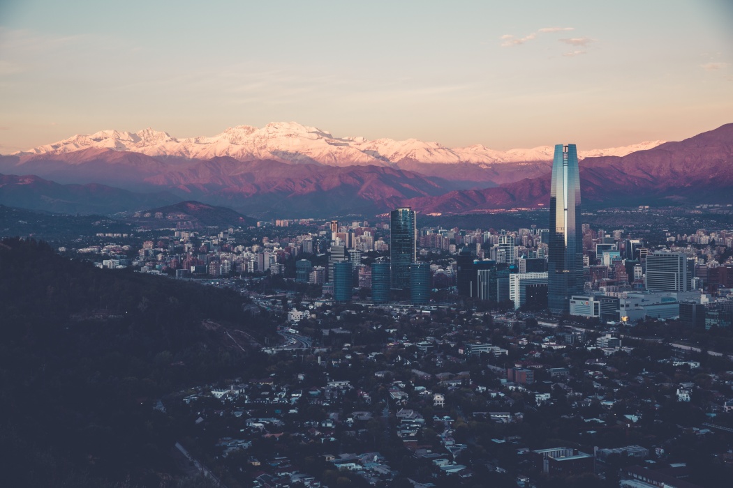Icy Mountains Shining Behind Beautiful Big City - Santiago Chile Capital - HD Wallpaper 