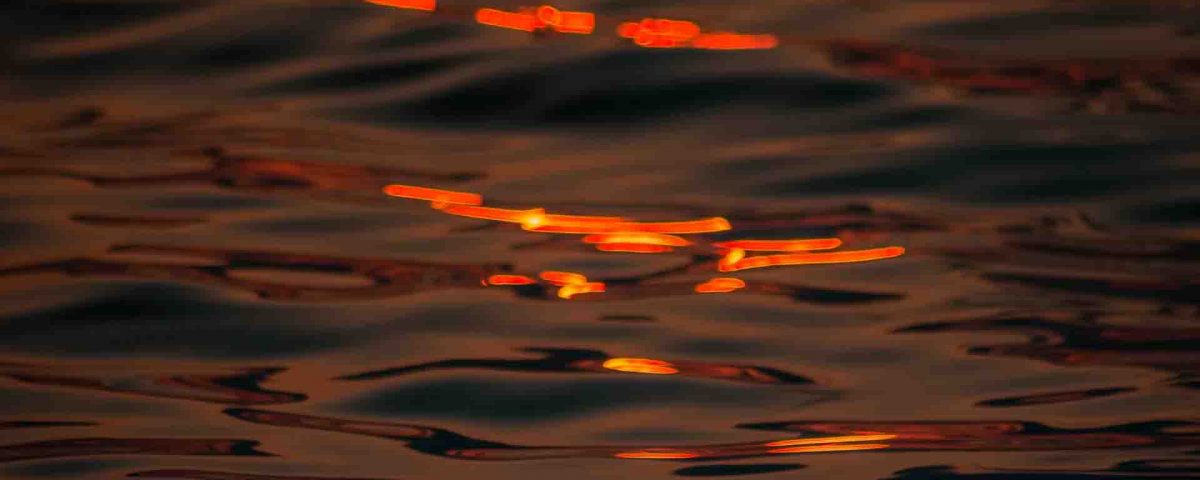 Sun Shining The Waters - Reflection - HD Wallpaper 