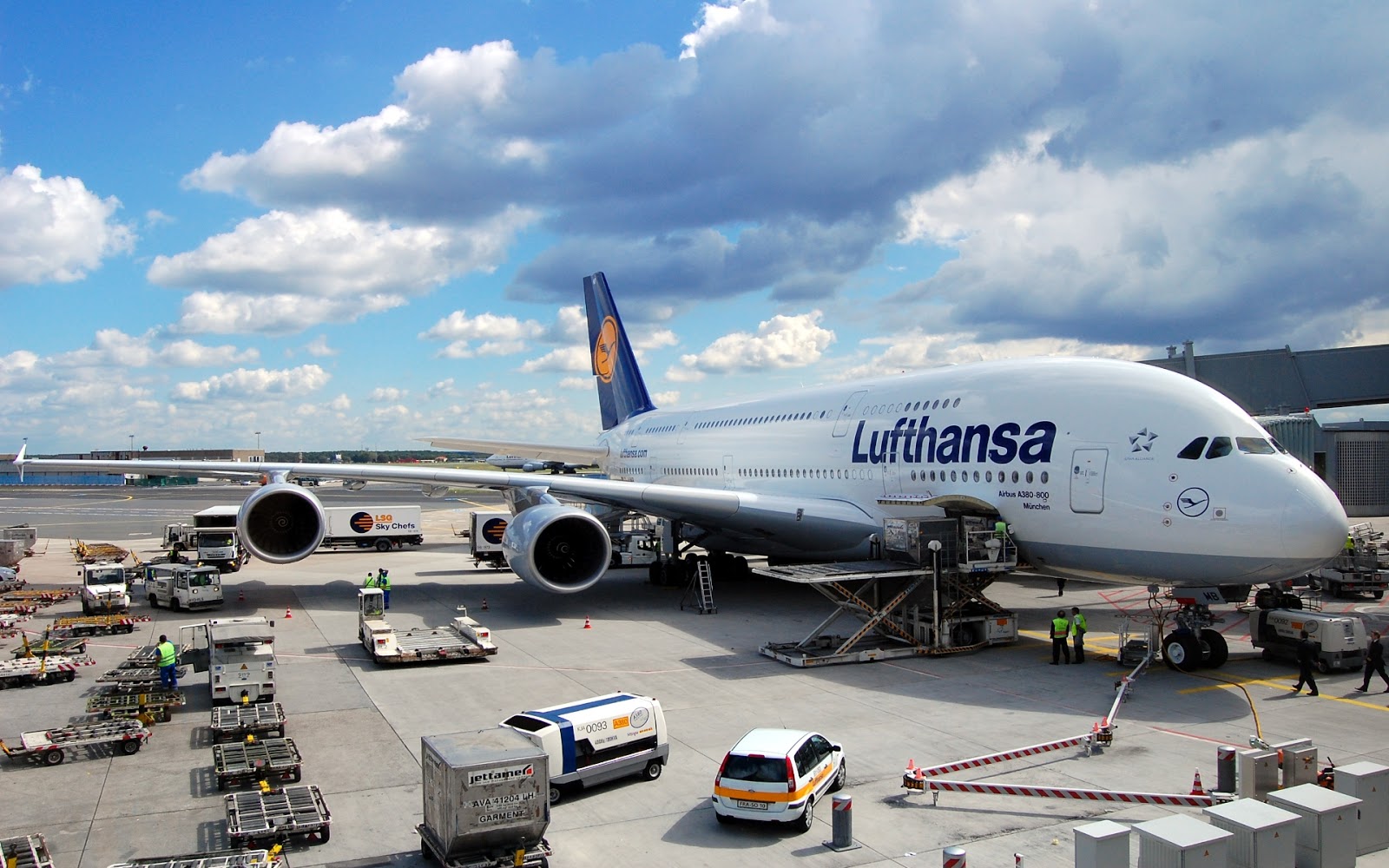 Airbus A380 Lufthansa Frankfurt - HD Wallpaper 