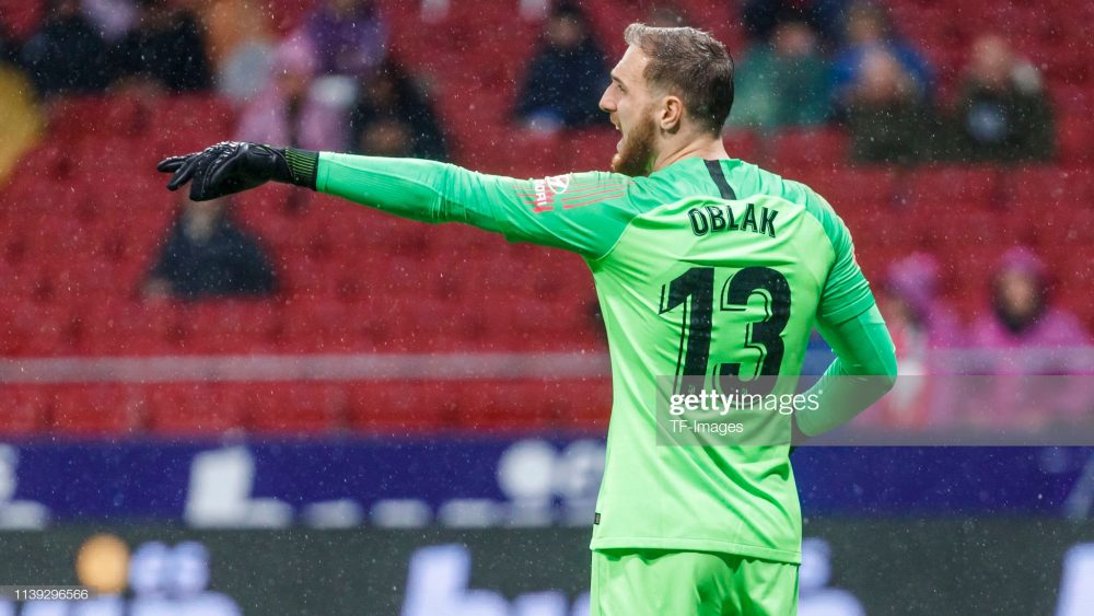 Goalkeeper Jan Oblak Of Atletico De Madrid - Jan Oblak Atletico Madrid 2019 - HD Wallpaper 