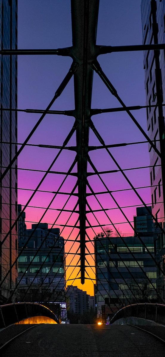 Tower Block - HD Wallpaper 