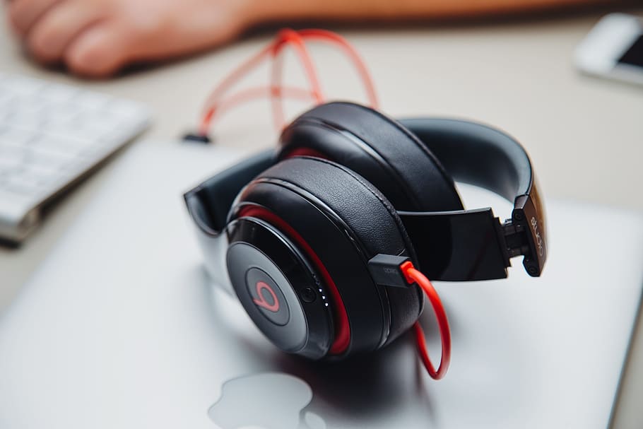 Black And Red Beats By Dr - HD Wallpaper 
