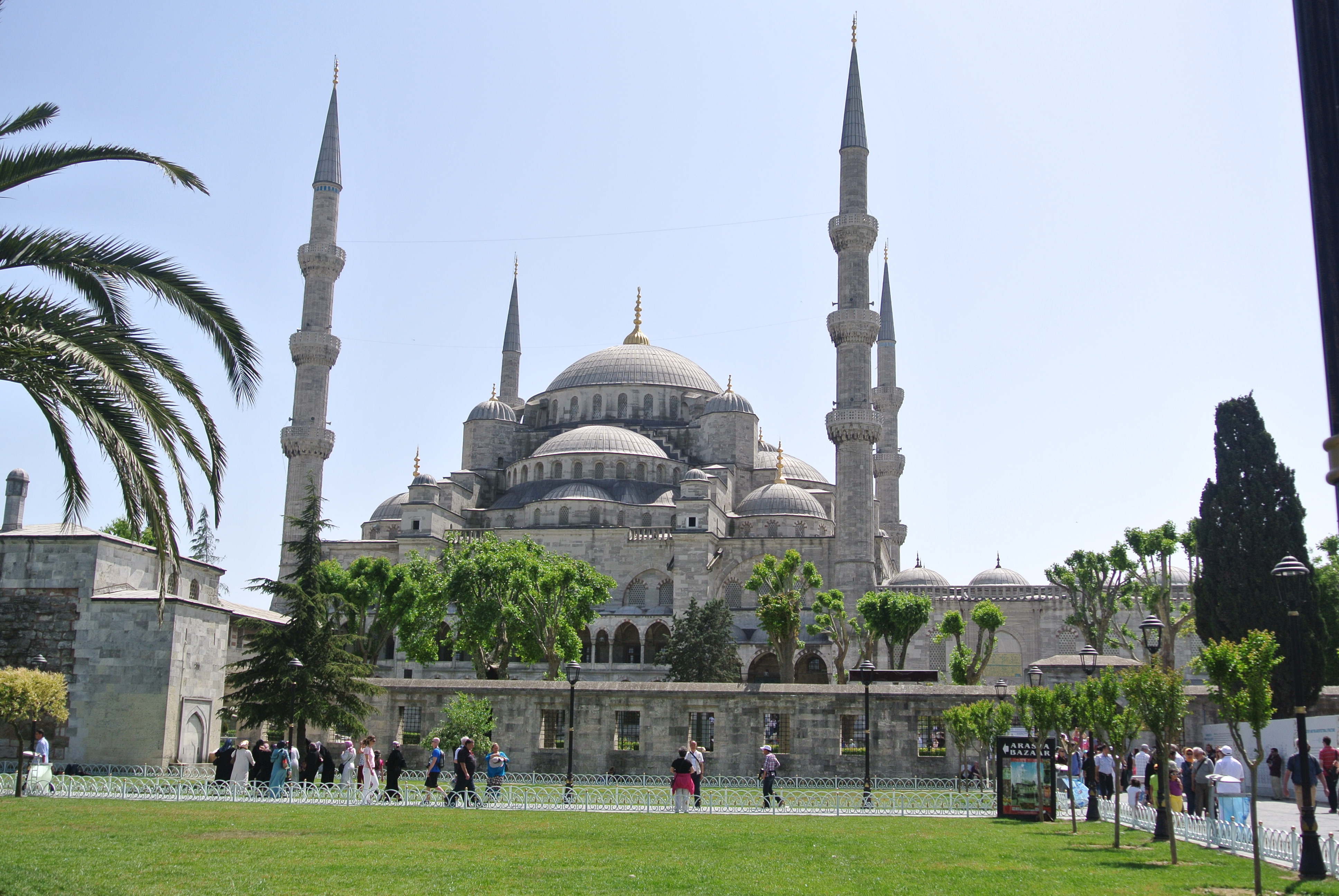 Sultan Ahmed Mosque - HD Wallpaper 