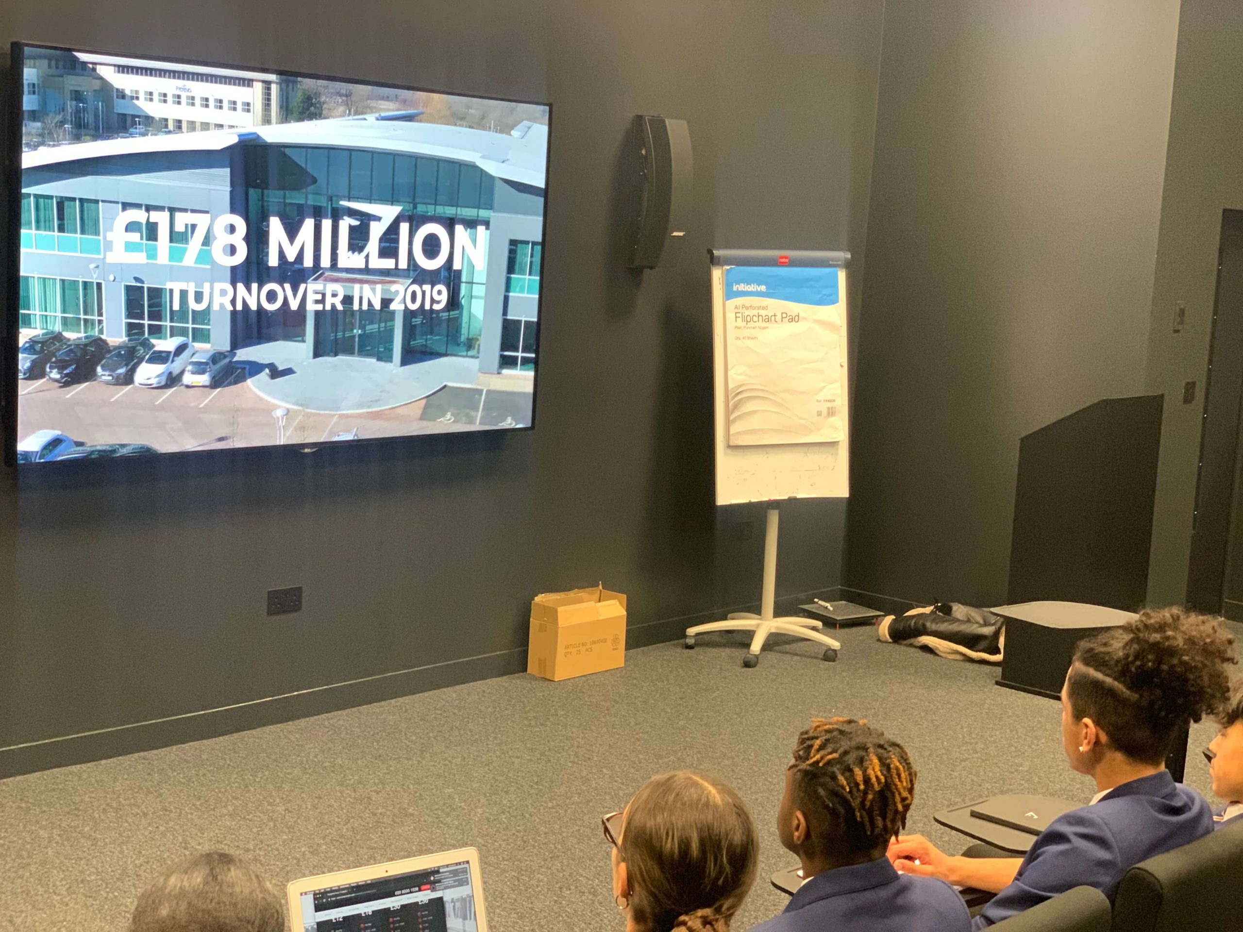 Seminar - HD Wallpaper 