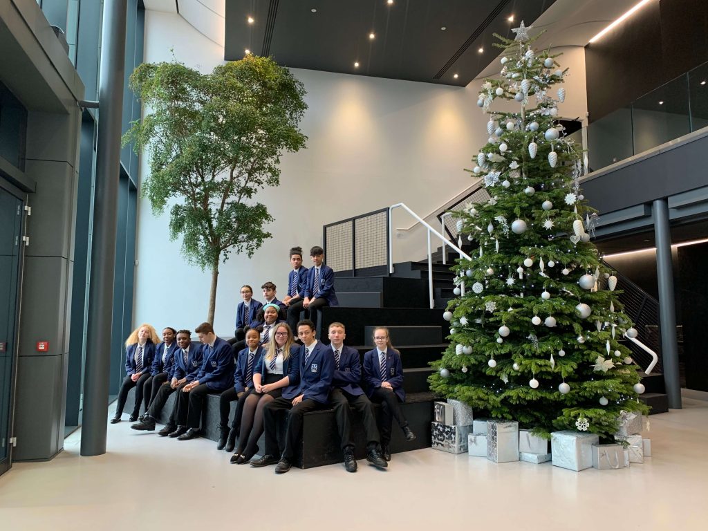 Christmas Tree - HD Wallpaper 