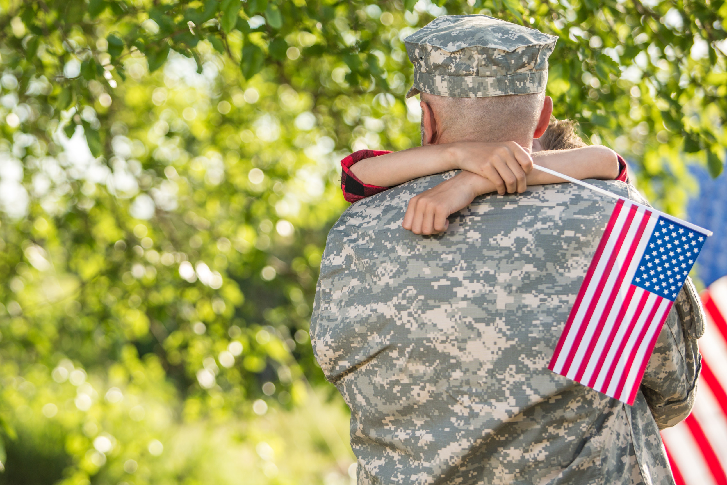 Soldier And Child Stock Photo - Made In Usa - HD Wallpaper 
