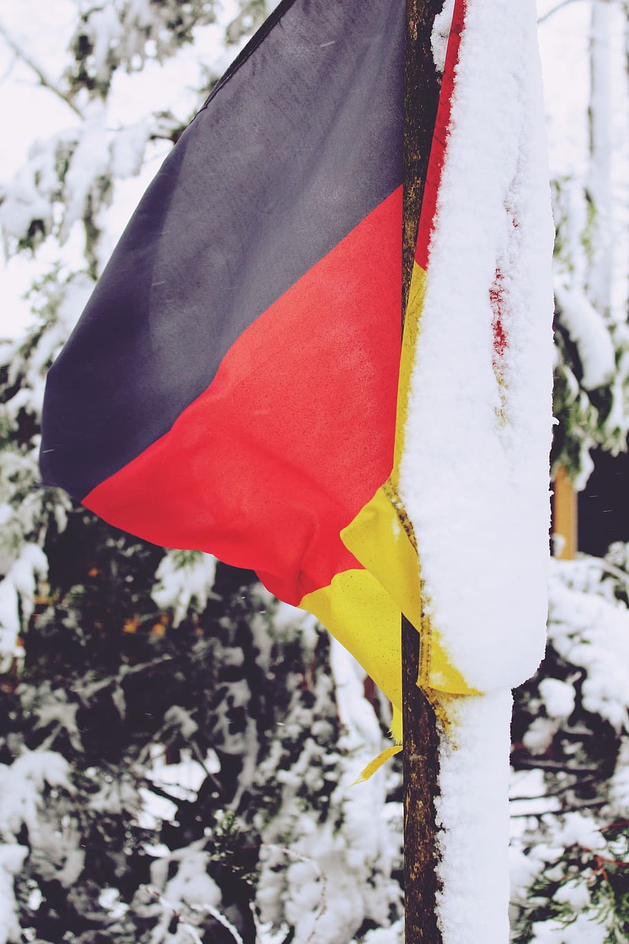 Flag, Germany, Flutter, Black Red Gold, Wind, Blow, - HD Wallpaper 