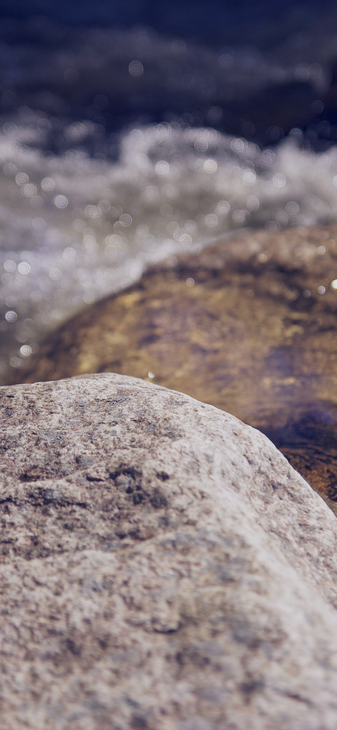 Com Apple Iphone Wallpaper Mu83 Water Rocks River Nature - Flashlight - HD Wallpaper 