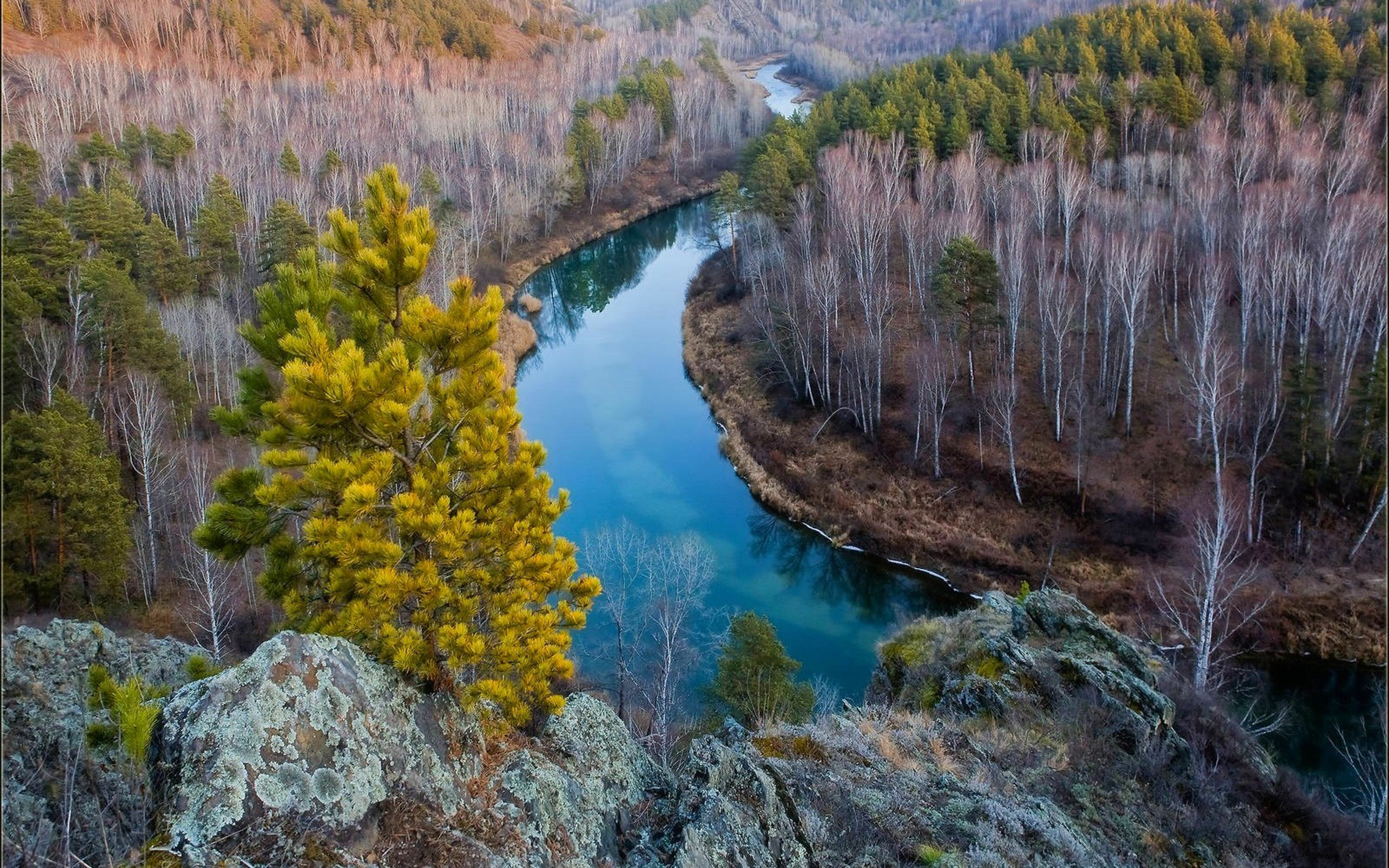 Autumn River Siberia - HD Wallpaper 