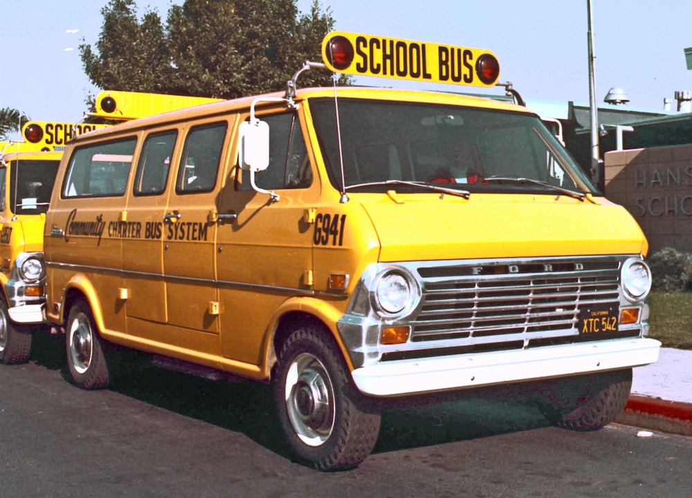 Ford School Bus Hd Wallpapers, Desktop Wallpaper - Ford Econoline School Bus - HD Wallpaper 