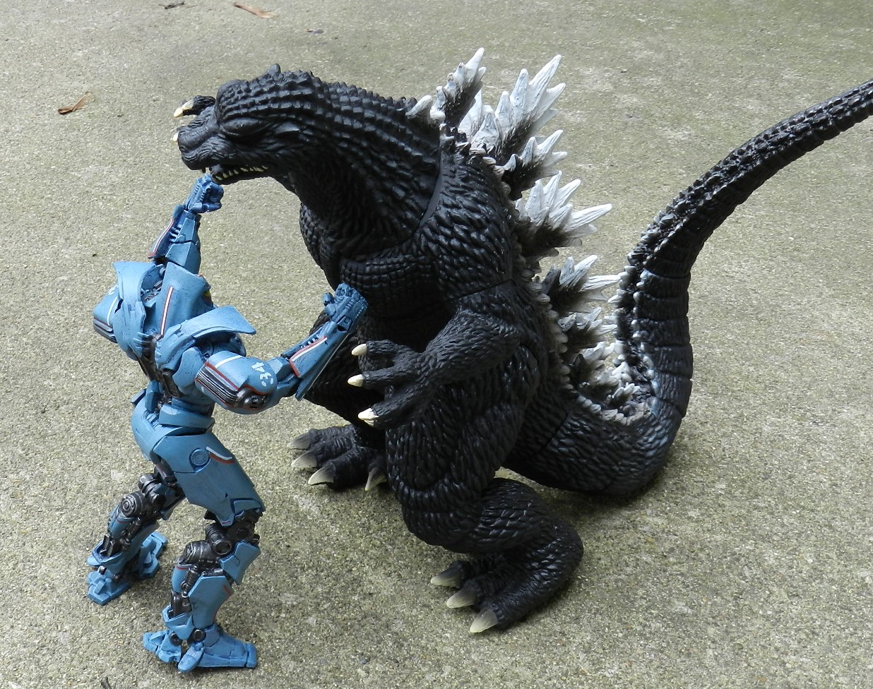 Figurine - HD Wallpaper 