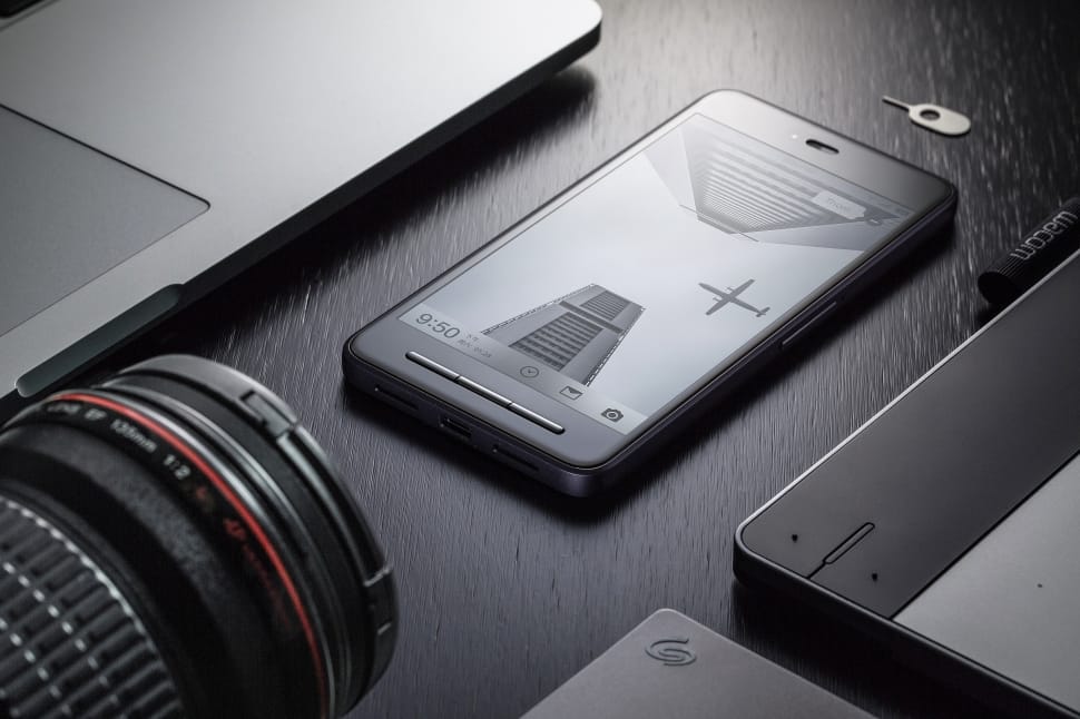 Mobile Phone Product Photography - HD Wallpaper 