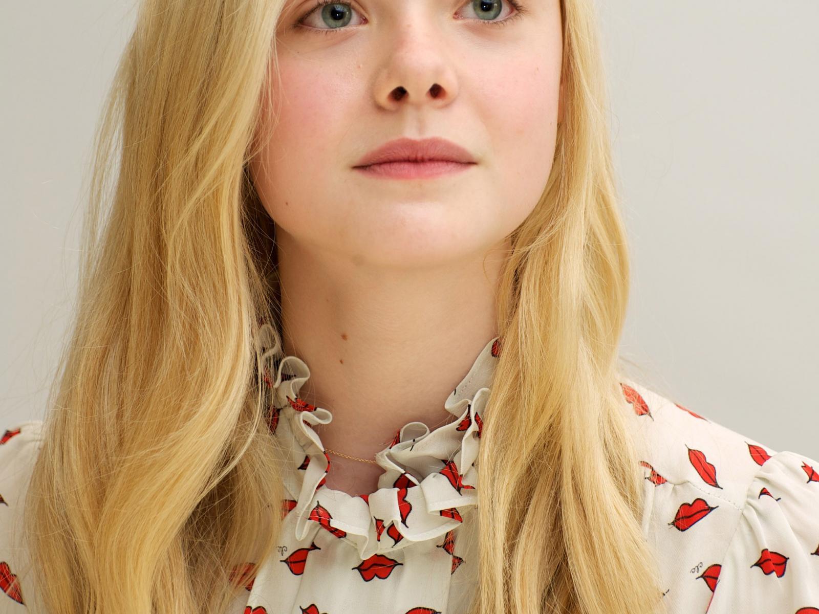 Elle Fanning Hd - HD Wallpaper 