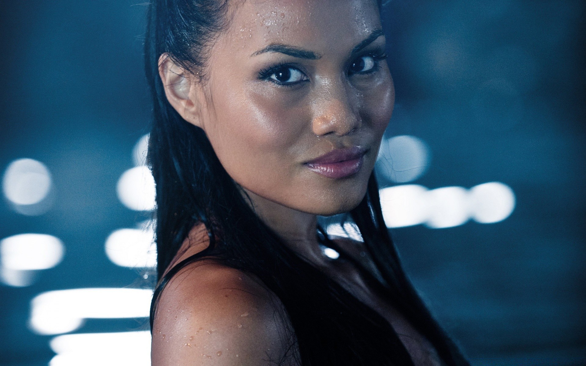 Pirates Of The Caribbean Portrait Woman Adult Festival - Daphne Joy On Stranger Tides - HD Wallpaper 