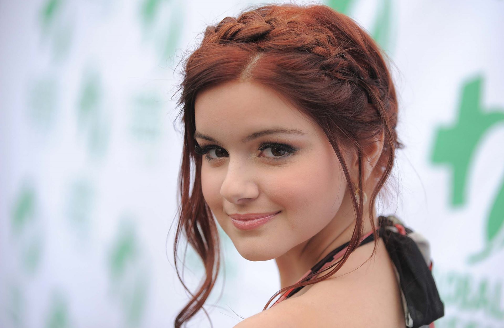 Ariel Winter Full Hd - HD Wallpaper 