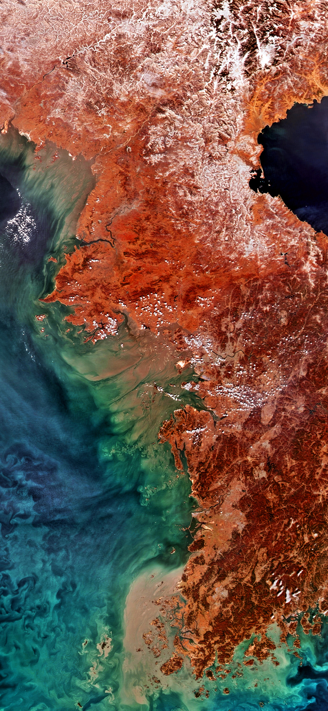 Earth View Wallpaper - HD Wallpaper 