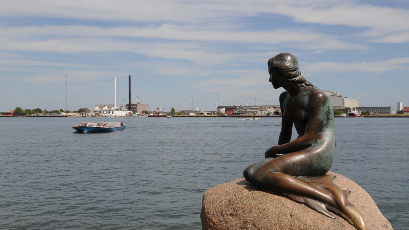 Little Mermaid Statue Langelinie Wallpaper Hd - Little Mermaid Statue - HD Wallpaper 