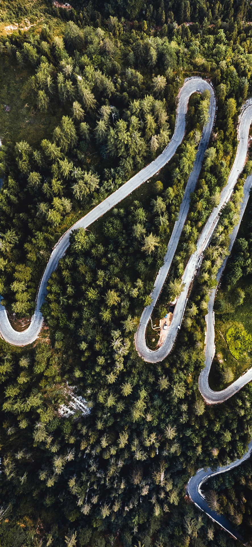 Curvy Road Background - HD Wallpaper 