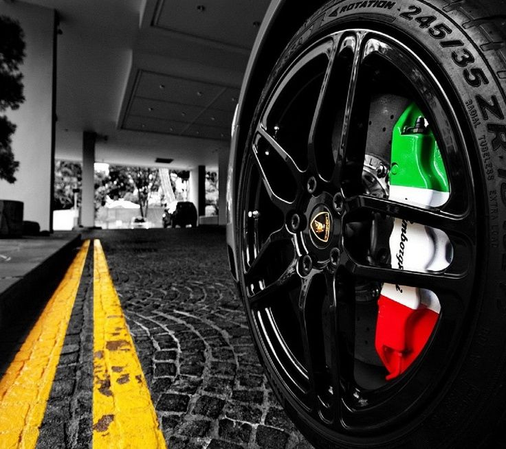Lamborghini Wheel Wallpaper Hd - HD Wallpaper 