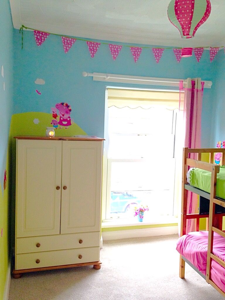 Elegant Peppa Pig Bedroom Themed Kid Anika Pinterest - Peppa Pig Themed Bedroom - HD Wallpaper 