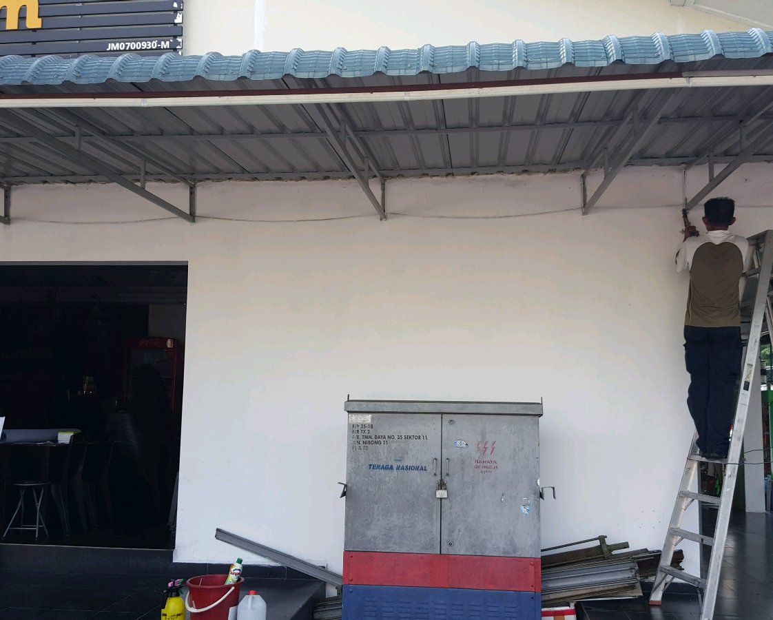 Floor - HD Wallpaper 