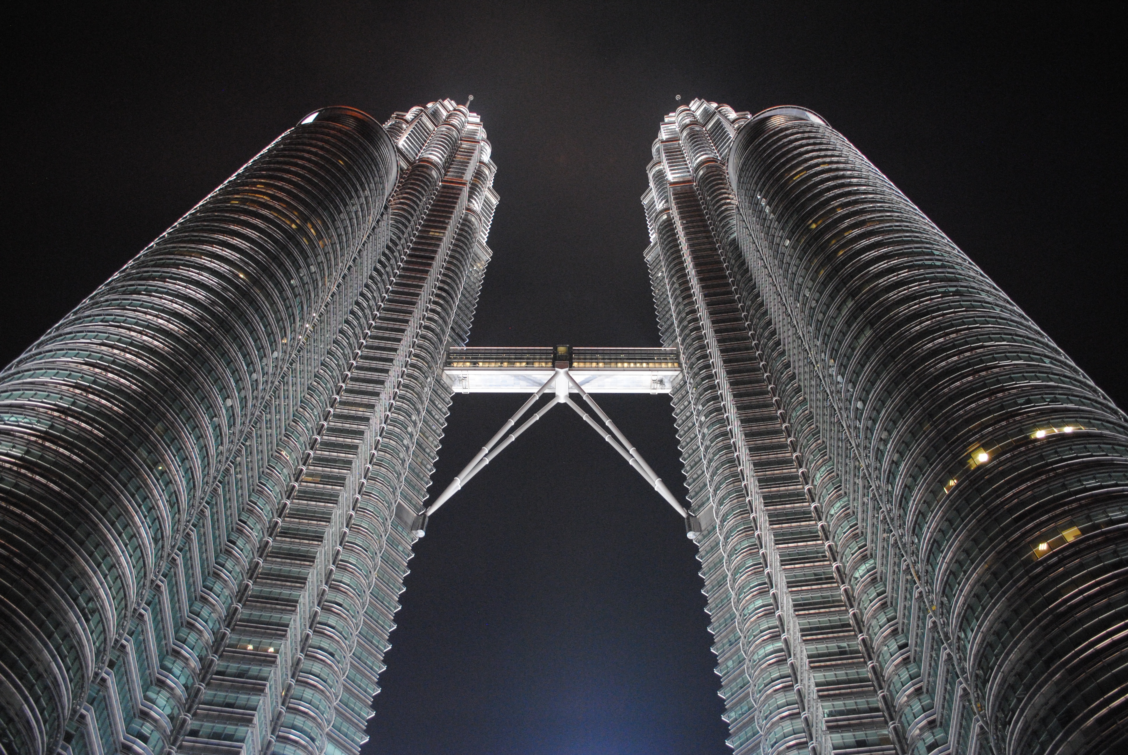 Petronas Twin Towers - HD Wallpaper 