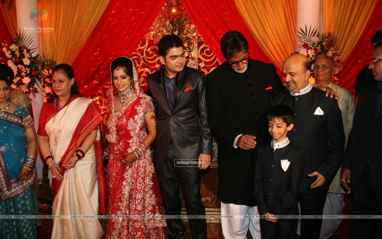 Lyricist Sameer Daughter Wedding - HD Wallpaper 