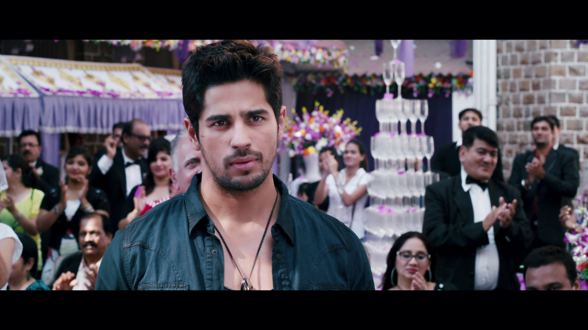 Сидхарт мальхотра злодей. Shraddha kapoor ek villain. Shraddha kapoor galliyan. Sidharth malhotra villain. Ek villain.