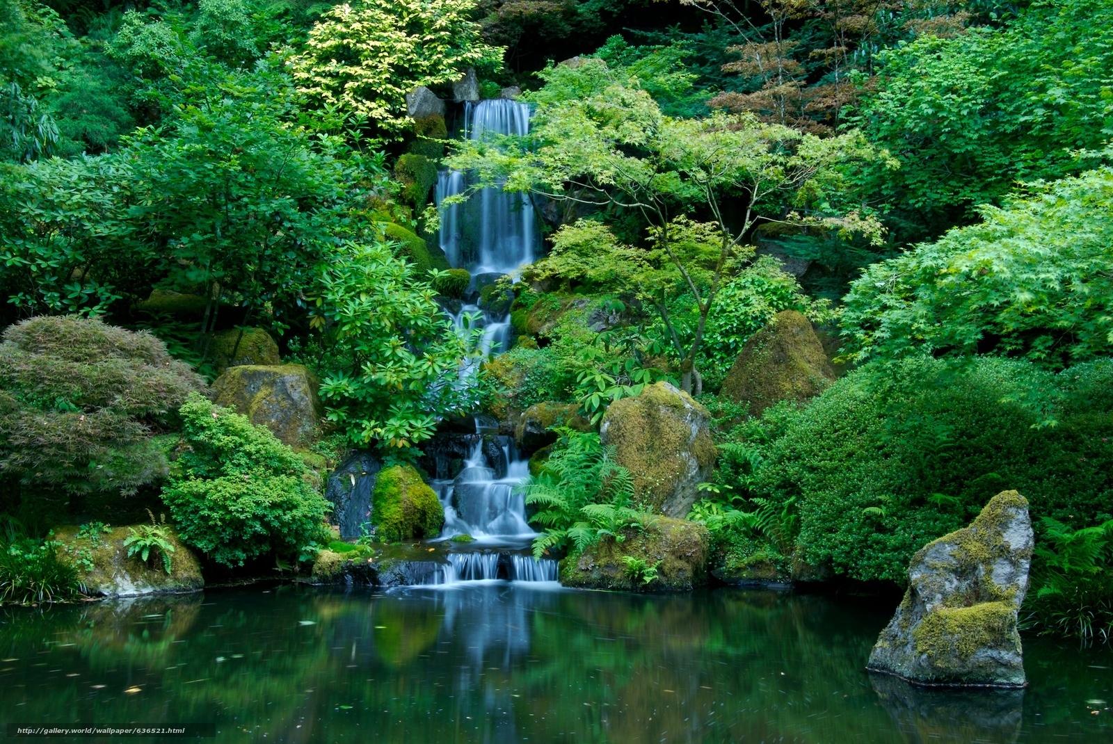 Wide / Pixels - HD Wallpaper 