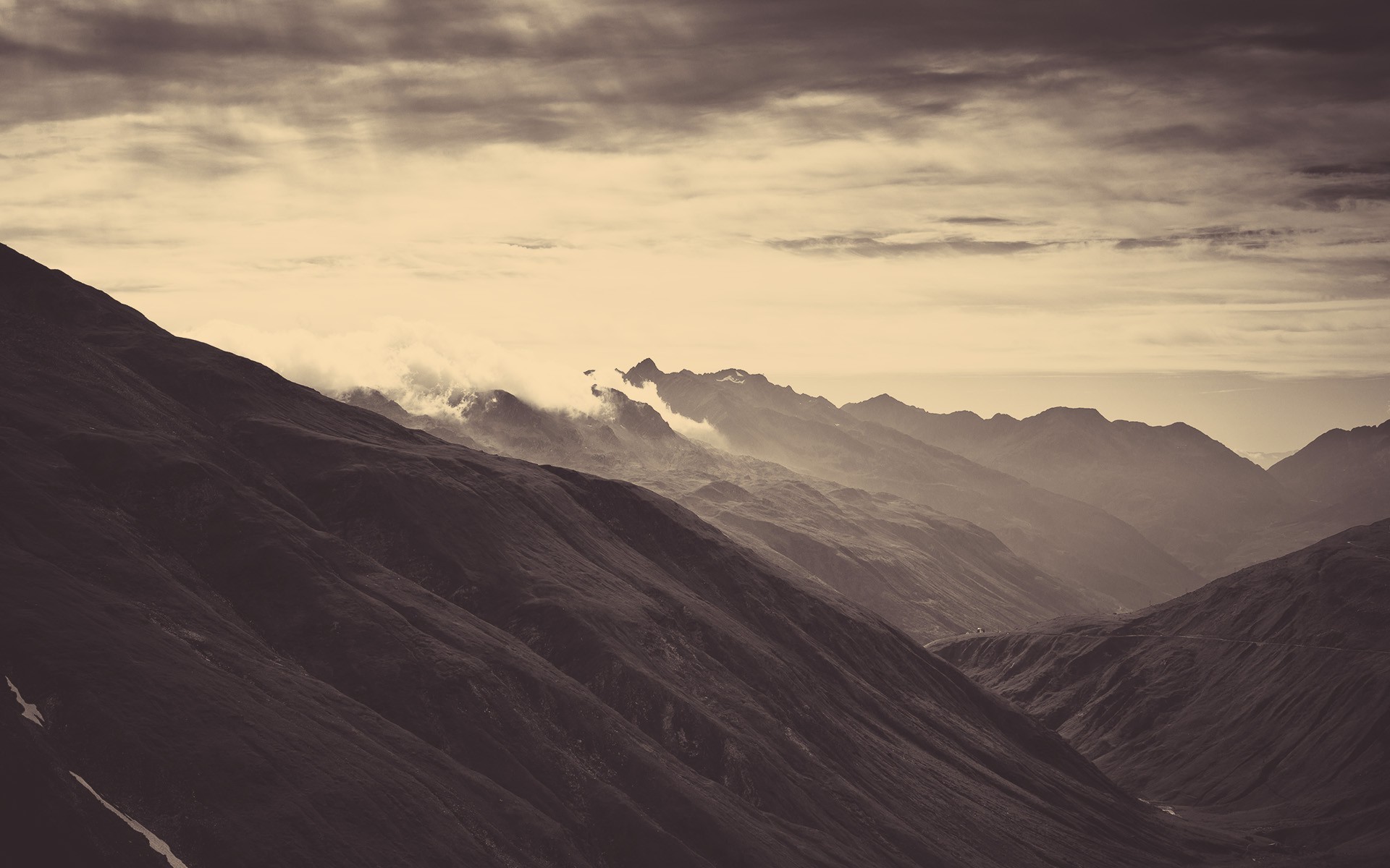 Blurred Mountain Background Hd - HD Wallpaper 