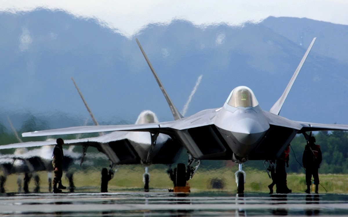 F-22 Raptor Stealth Fighter Jet Wallpaper - F 22 - HD Wallpaper 