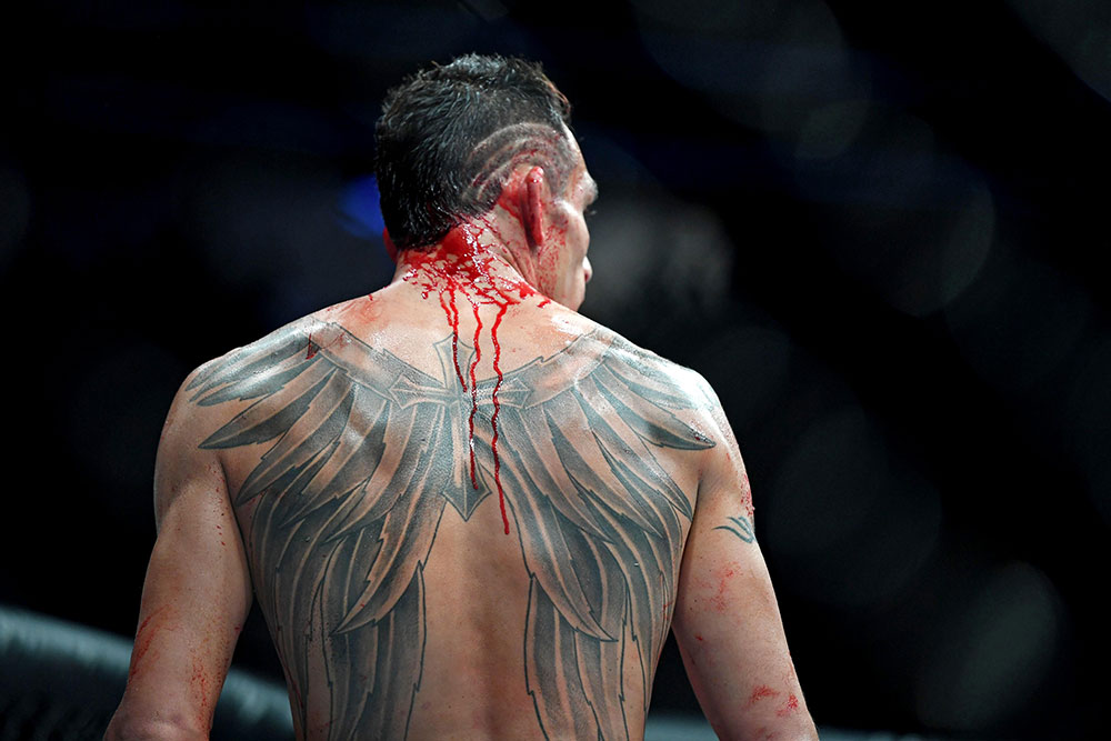 Tony Ferguson Back - HD Wallpaper 