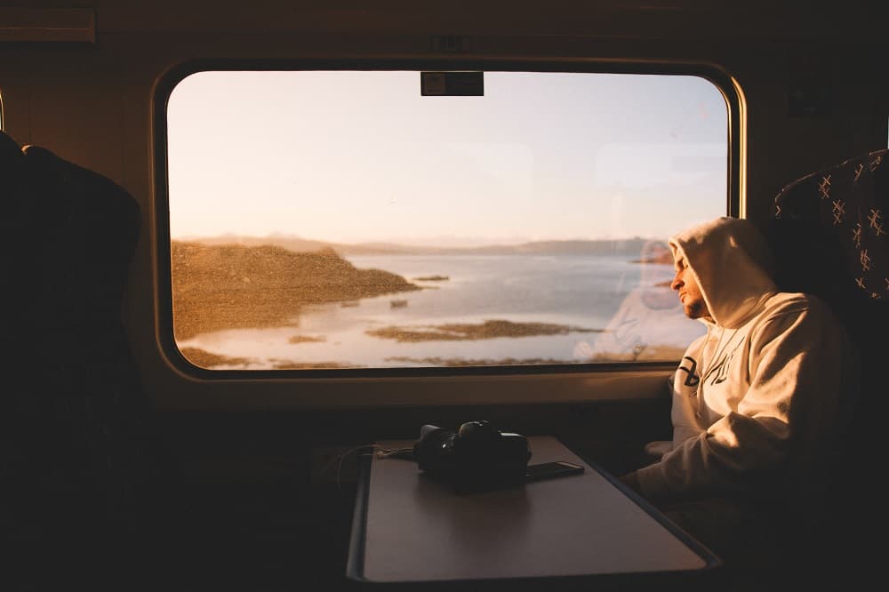 Break Up Quotes To Help You Heal And Move On - Window Side Sitting Quotes - HD Wallpaper 