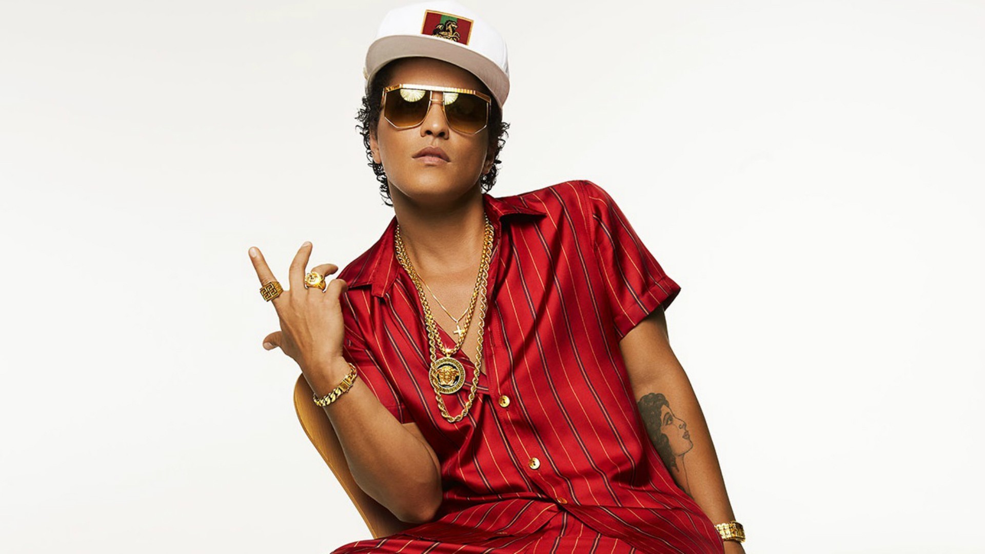 Bruno Mars Wallpaper 24k Magic 2018 Live Hd 
 Data-src - Bruno Mars - HD Wallpaper 