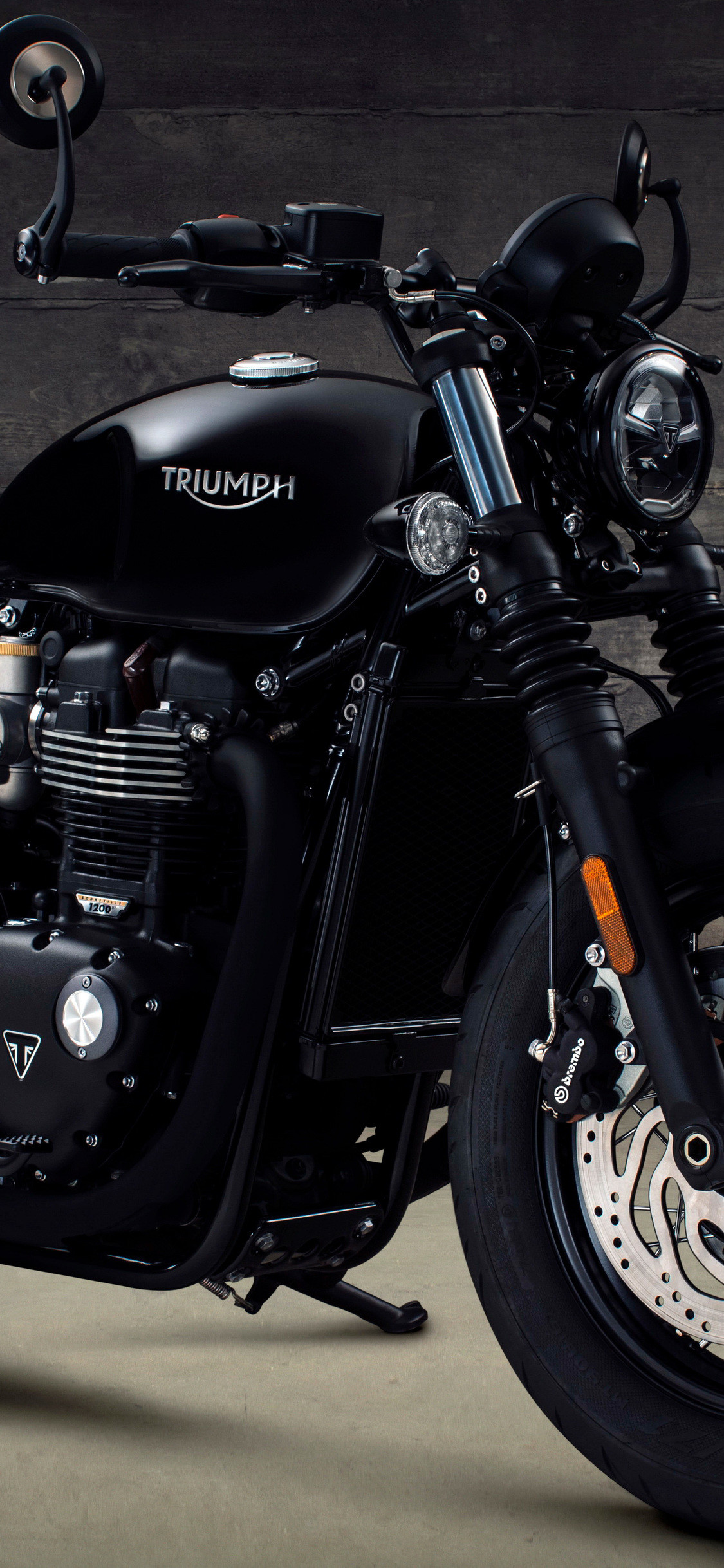 1125x2436, Triumph Bonneville Bobber Black 2017 E2 - 2020 Triumph Bonneville Bobber - HD Wallpaper 
