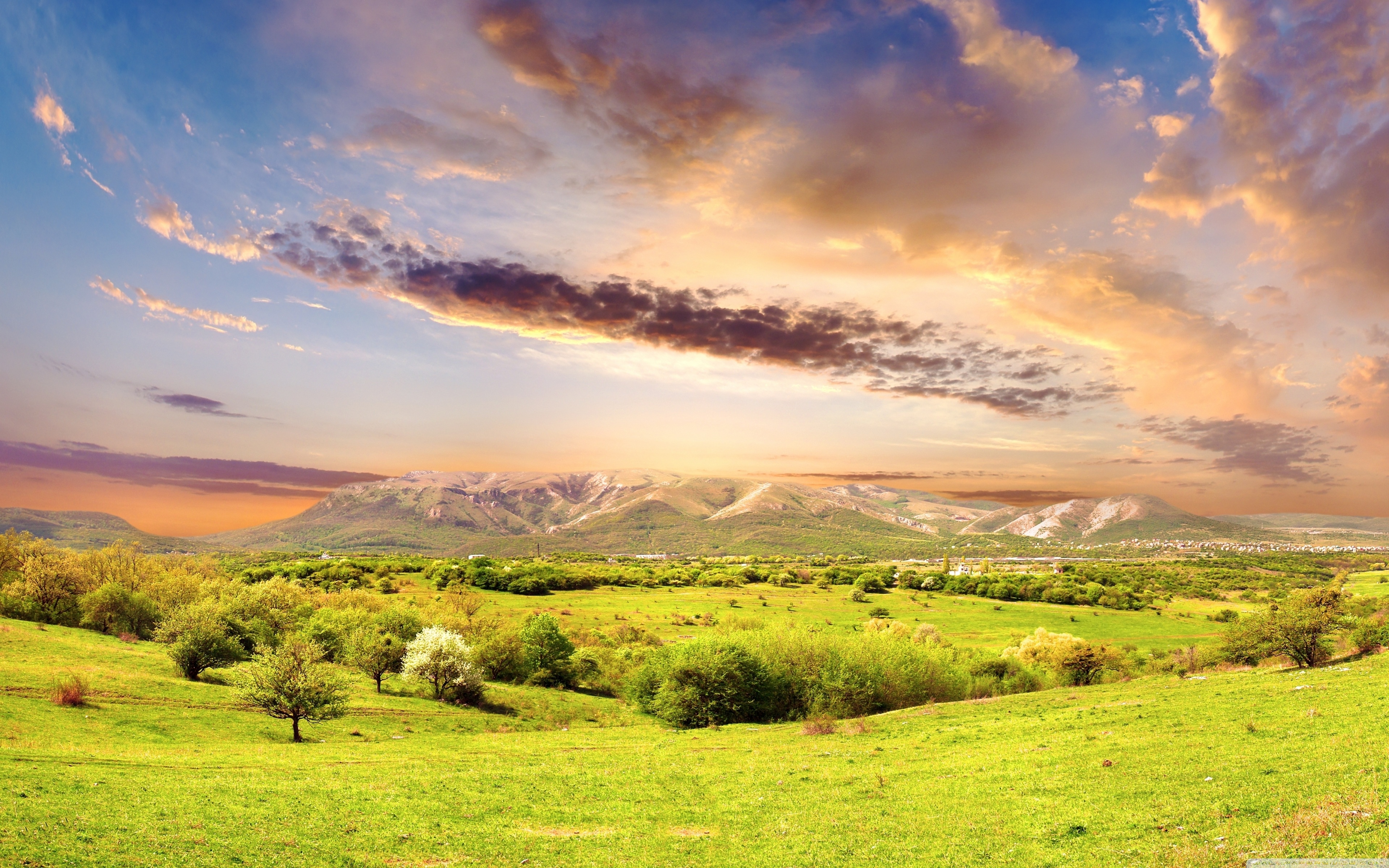 Beautiful Valley Wallpaper Hd - HD Wallpaper 