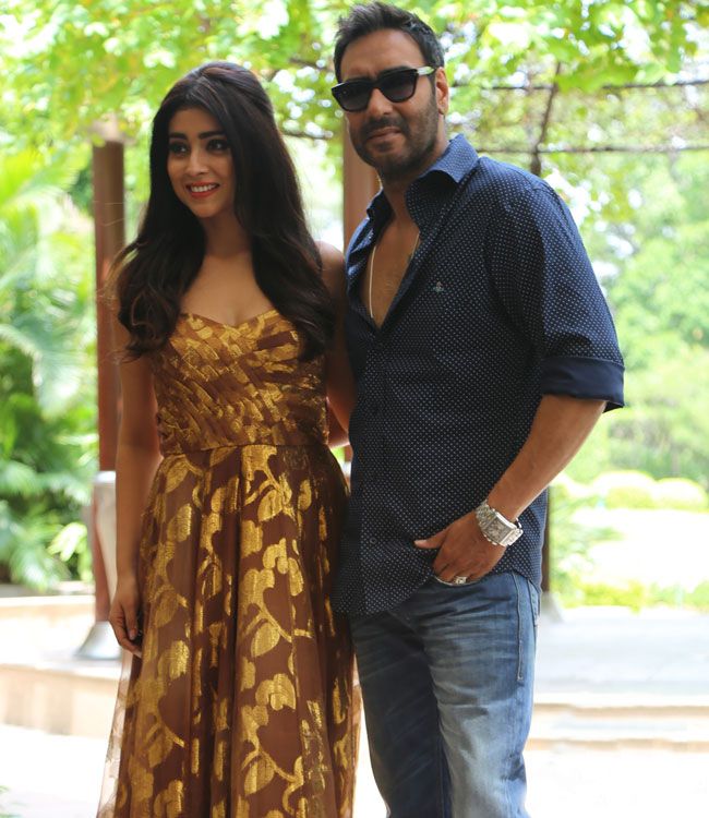 Ajay Devgan And Kajol Hd - HD Wallpaper 